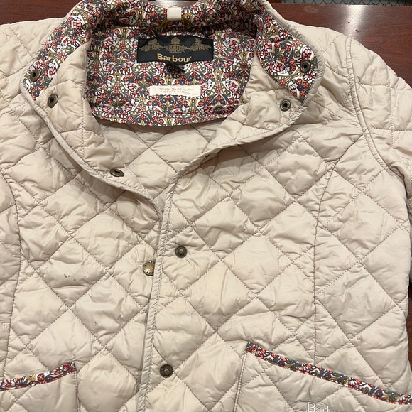Barbour quilted jacket Liberty trim - Picture 4 of 7